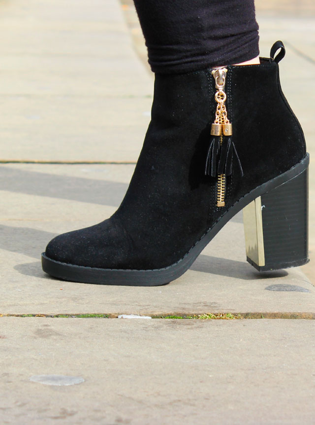 Botines negros al tobillo, la tendencia chic de este año