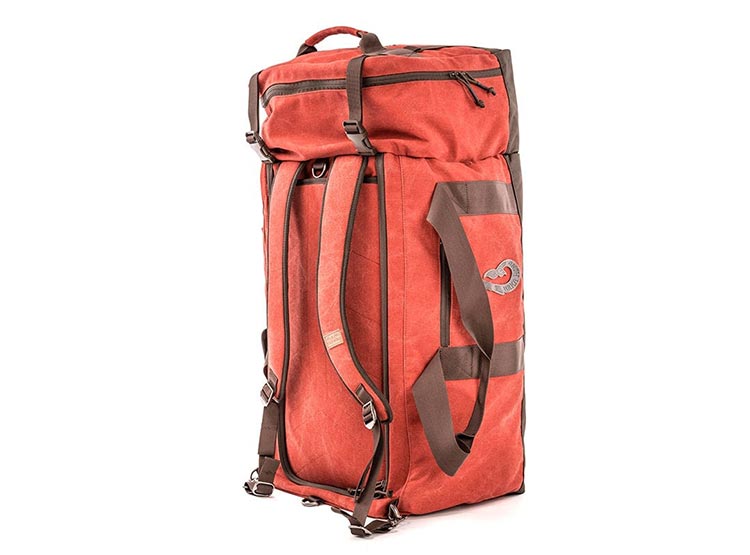 BOLSO HAKA HONU COMANDANTE LONCO 65 LTS ROJO