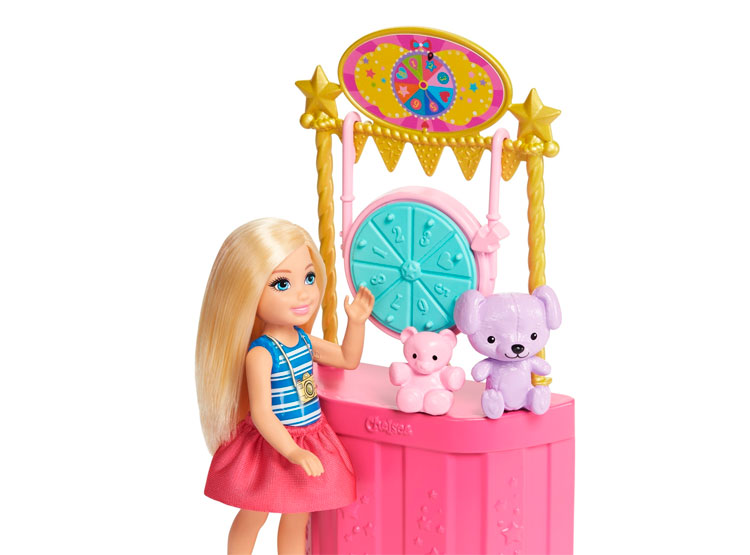 Barbie Chelsea Parque De Skate - Muñeca Con Patinete, Mascotas Y Más De 15 Accesorios - Rampa, Canasta Y Zona De Picnic - Regalo Para Niños +3 Años