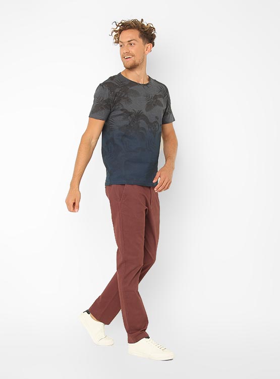 Camiseta Rusty Neal Con Diseño De Calavera - Algodón Lavado, Corte Slim Fit, Talla L (color Marrón Claro)