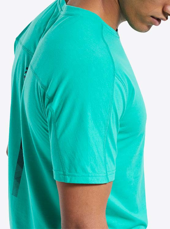 Ripley - POLERA REEBOK SPEEDWICK MOVE FU2857