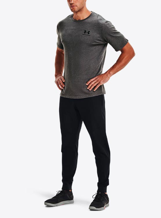 POLERA UNDER ARMOUR SPORTSTYLE LEFT CHEST 1326799-019 - 3