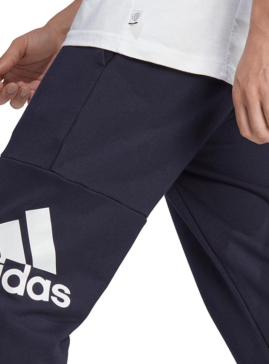 PANTALÓN ALGODÓN HOMBRE ADIDAS ESSENTIALS TAPERED CUFF LOGO HA4344