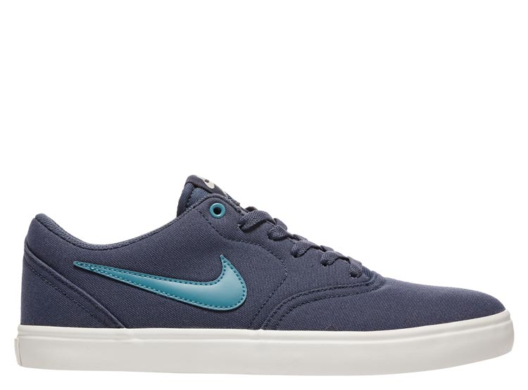nike check solarsoft
