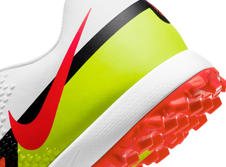 Hirving Lozano Nike Vapor - Soccer Cleats 101
