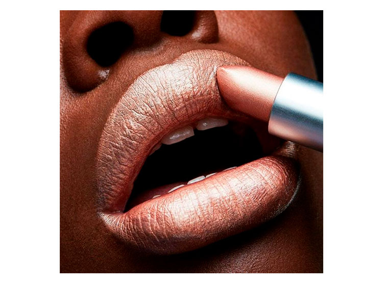 LABIAL MAC FROST LIPSTICK - 4