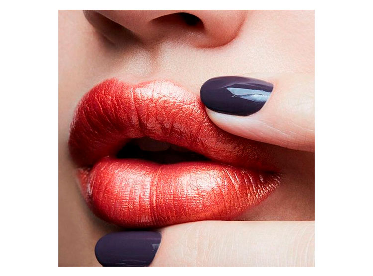LABIAL MAC FROST LIPSTICK - 2