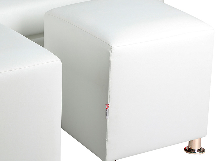 SET DE MUEBLES BODEVIR SOFÁ VIVO PU 3 CUERPOS + POUFS - 4