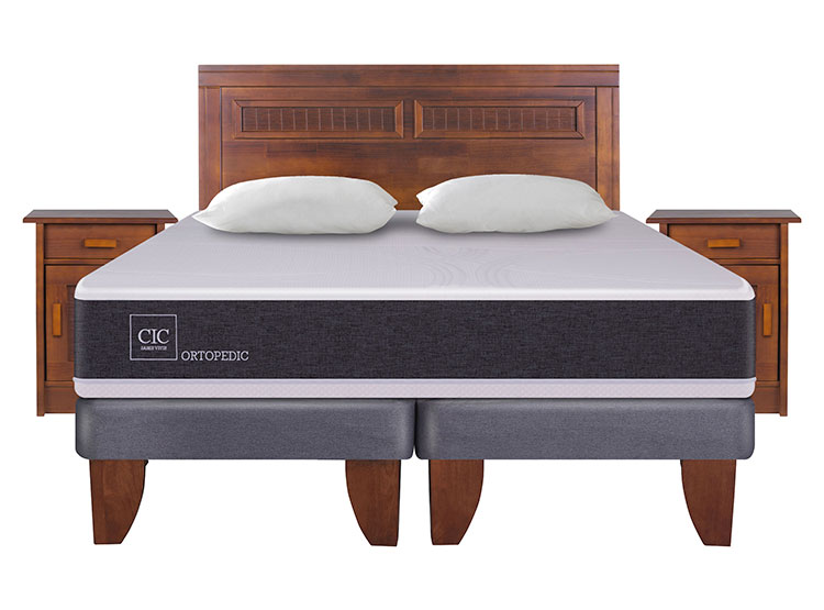 JUEGO DE DORMITORIO CIC CAMA EUROPEA NEW ORTOPEDIC KING + MADERAS MILAN + ALMOHADAS - 1