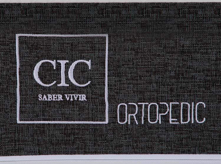 JUEGO DE DORMITORIO CIC CAMA EUROPEA TORINO ORTOPEDIC BN 2 PLAZAS + RESPALDO GRIS - 6