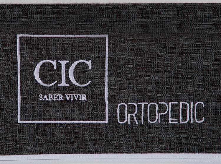 JUEGO DE DORMITORIO CIC CAMA EUROPEA TORINO ORTOPEDIC BD KING + SET GRIS - 6