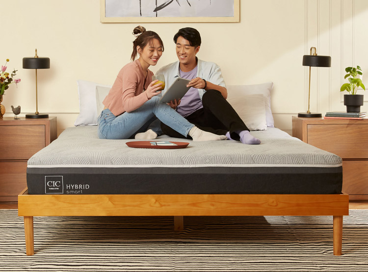 JUEGO DE DORMITORIO CIC CAMA EUROPEA VILLARRICA HYBRID INFINITY KING + SET GRIS - 7