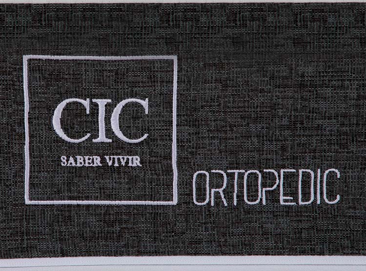 JUEGO DE DORMITORIO CIC CAMA EUROPEA ORTOPEDIC KING + RESPALDO VILLARRICA NEGRO - 8