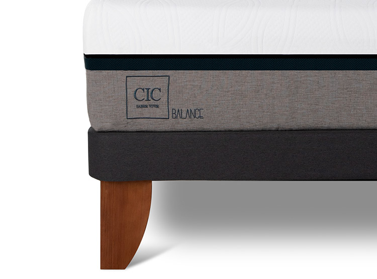 JUEGO DE DORMITORIO CIC CAMA EUROPEA BALANCE KING + RESPALDO TORINO NEGRO - 9