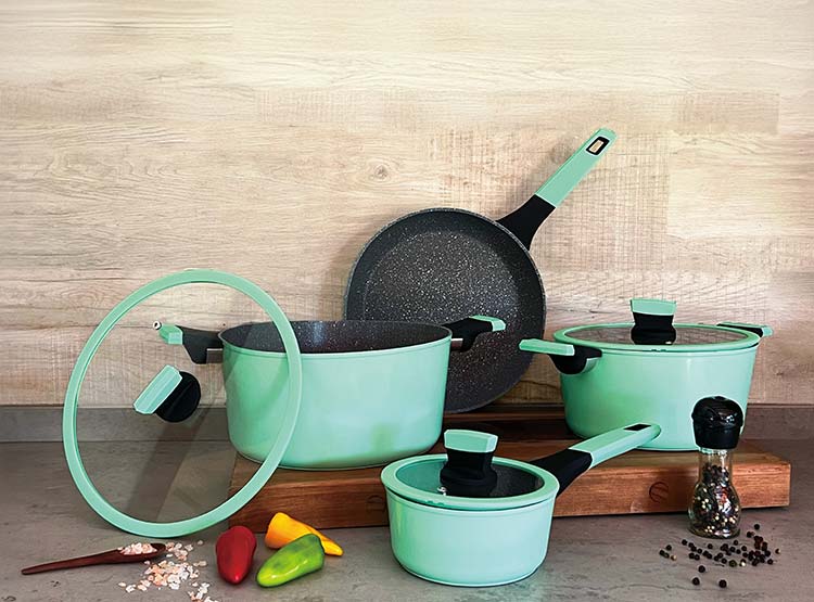 BATERÍA DE COCINA KITCHENWARE SOHO MENTA 7 PIEZAS - 1