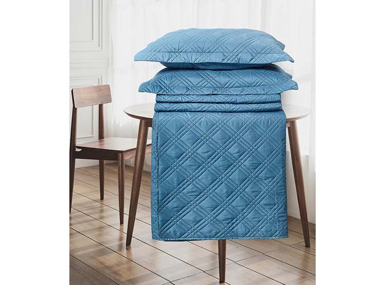 CUBRECAMA QUILT ANDES 1.5 PLAZAS AZUL LISO - 2