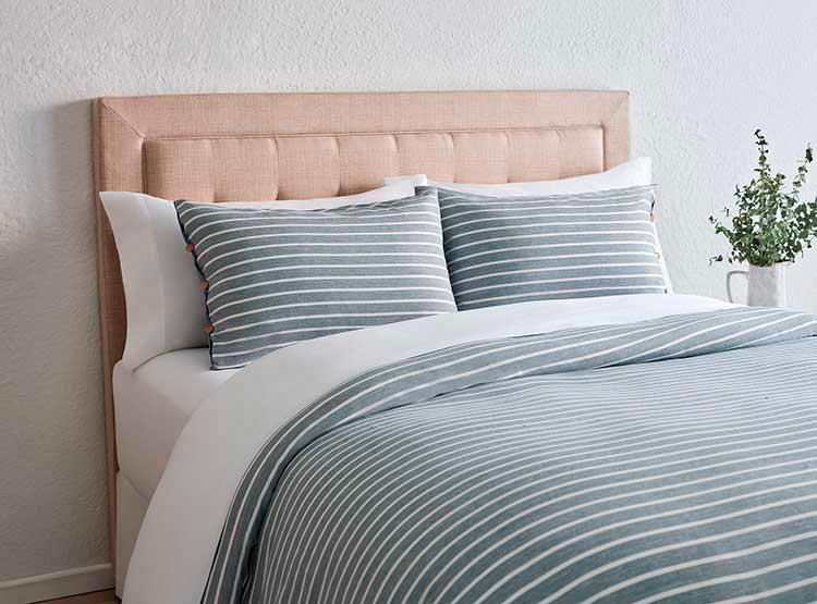 CUBREPLUMON RIPLEY HOME RAYAS CATIONIC AZUL 1.5 PL