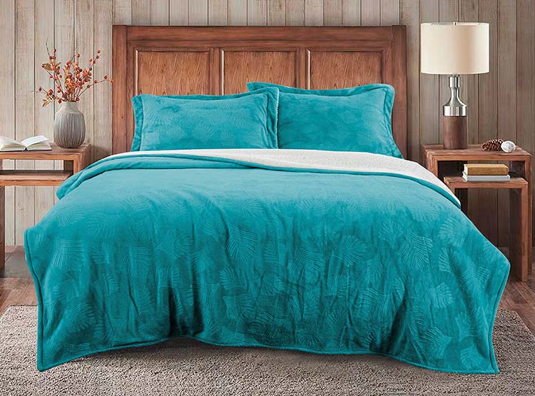 COBERTOR ILLUSIONS EMBOSSED INFINITY KING CELESTE LISO - 1
