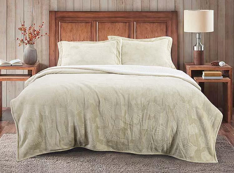 COBERTOR ILLUSIONS EMBOSSED TINSEL 2 PLAZAS BEIGE LISO - 1