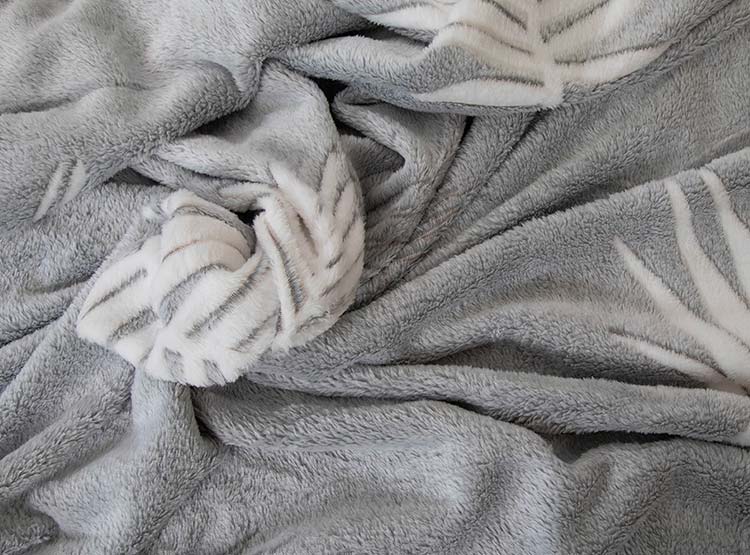 FRAZADA DORAL FLANNEL MALI GRIS 1.5 PL - 4