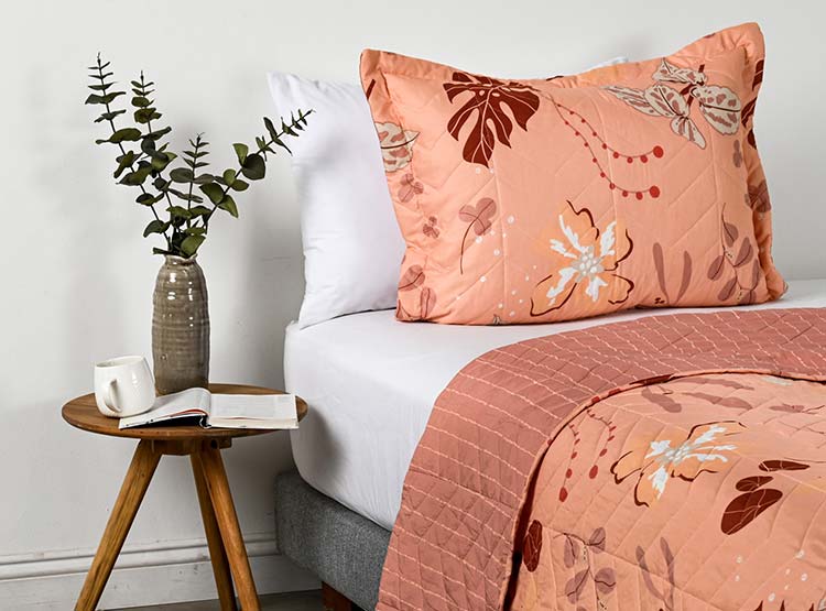 CUBRECAMA QUILT AMERICAN FAMILY 1.5 PLAZAS MICROFIBRA MULTICOLOR ESTAMPADO DILL - 2