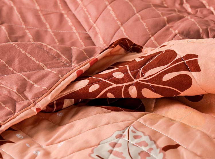 CUBRECAMA QUILT AMERICAN FAMILY 2 PLAZAS MICROFIBRA MULTICOLOR ESTAMPADO DILL - 4