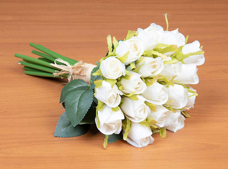 BUQUET RIPLEY HOME 18 FLORES BLANCAS - 1