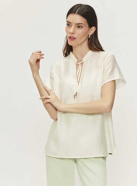 BLUSA ASH MANGA CORTA ESCOTE EN V - 1