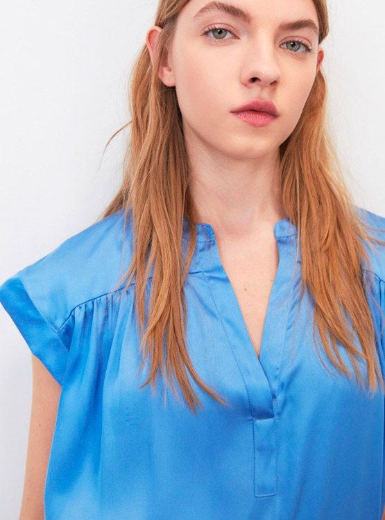 BLUSA SFERA SATINADA MANGA CORTA - 4
