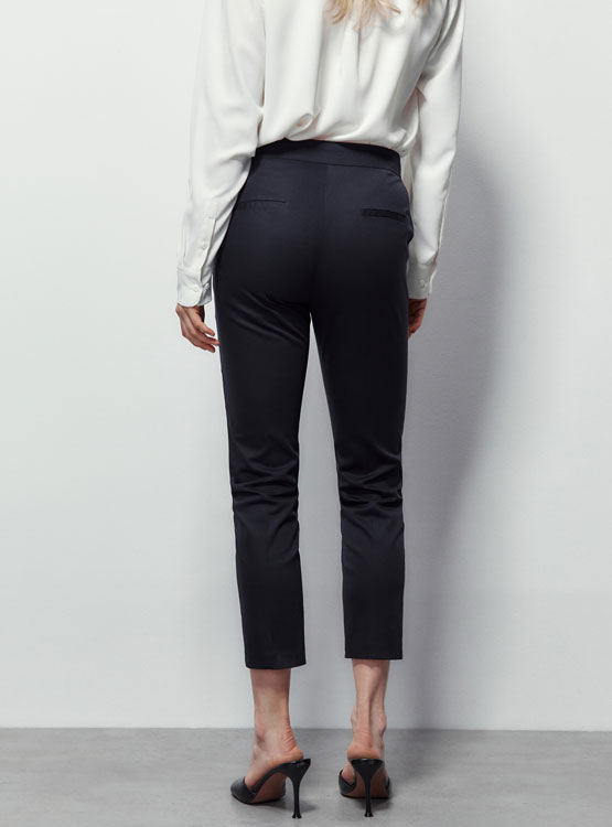 PANTALÓN MUJER SFERA CAPRI CON HEBILLA - 3
