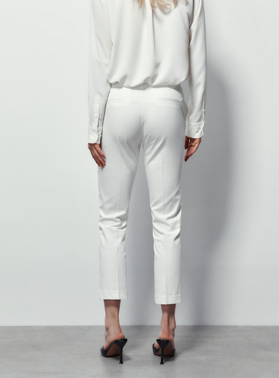 PANTALÓN MUJER SFERA CAPRI CON HEBILLA - 3